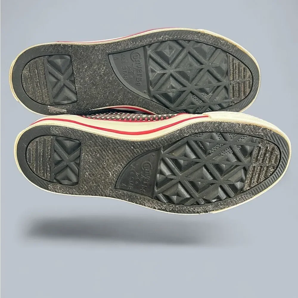 Converse Black and Red Sneakers M4W6 - Picture 7 of 9